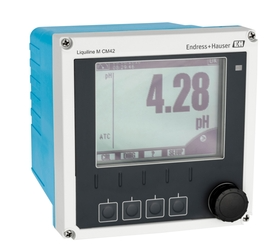 Liquiline M CM42 Ex-approved transmitter for pH, conductivity and oxygen in hazardous areas