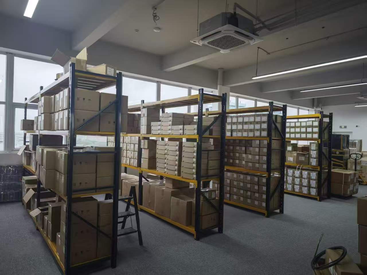 Modern Warehouse & Ready-to-Ship Inventory