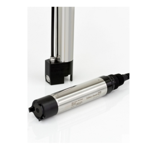 E+H digital optical dissolved oxygen sensor for wastewater treatment and aeration control