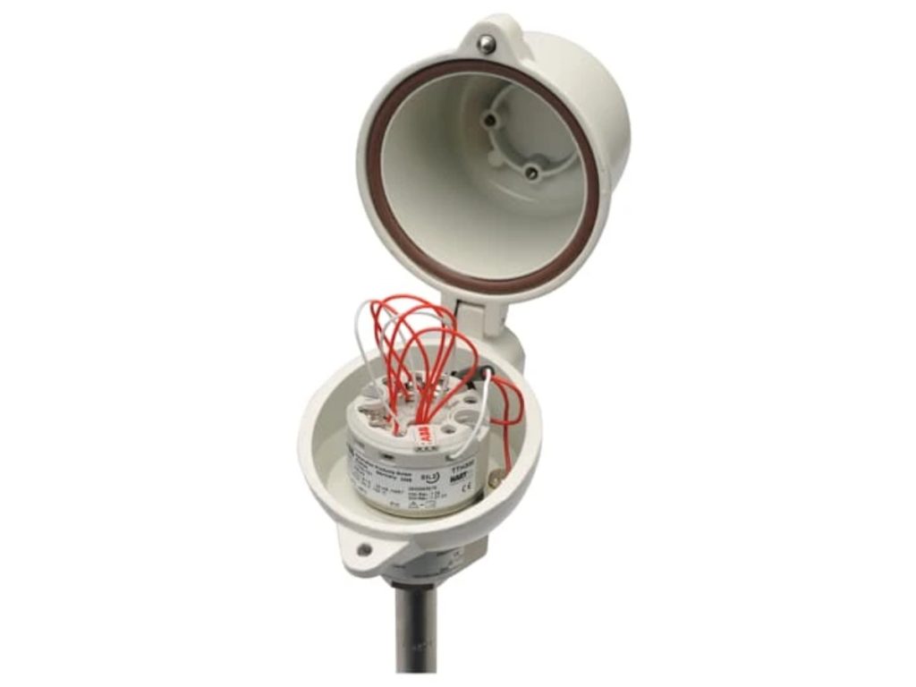 ABB TTH300 head-mount temperature transmitter for industrial RTD and thermocouple measurement